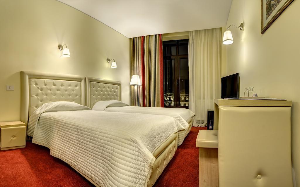Capitol Hotel Bucureşti Cameră foto