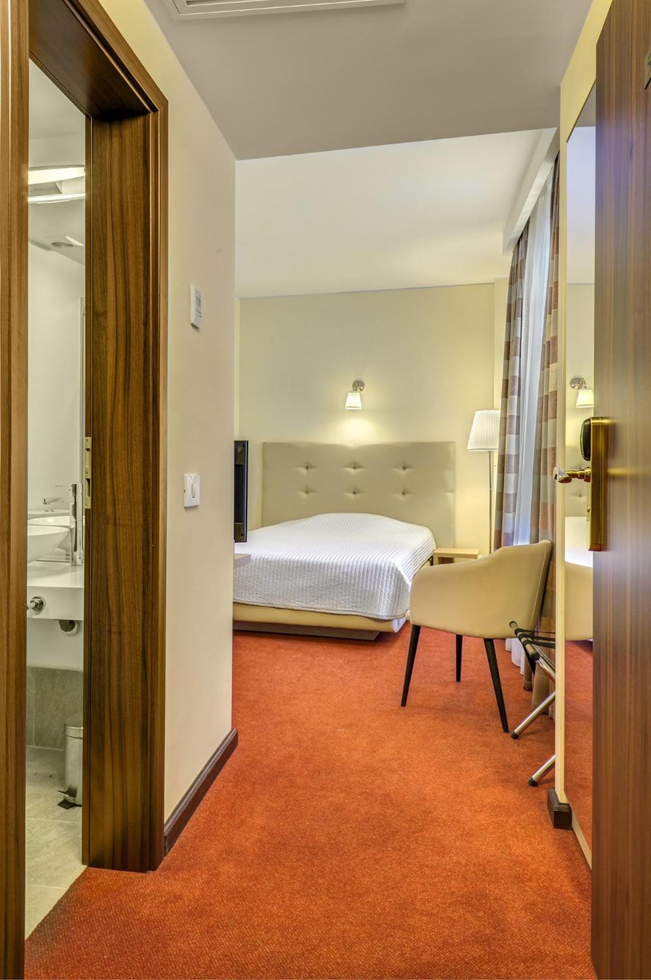 Capitol Hotel Bucureşti Cameră foto